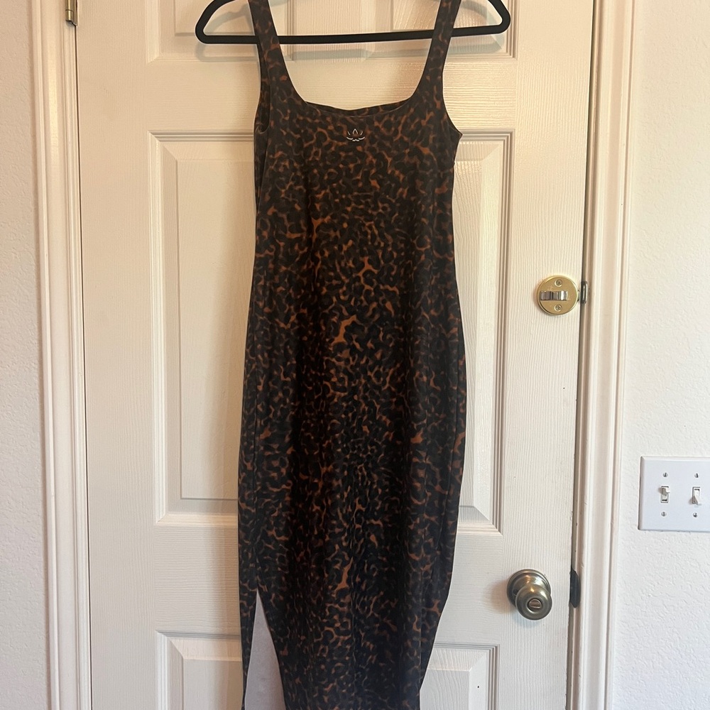 Beyond Yoga Leopard Print Midi Dress